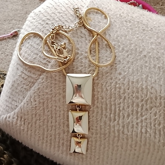 Elegant Enamel Plated Gold Necklace - Picture 4 of 11